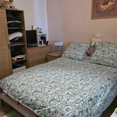 Spacious With 4 Bedrooms In アパート