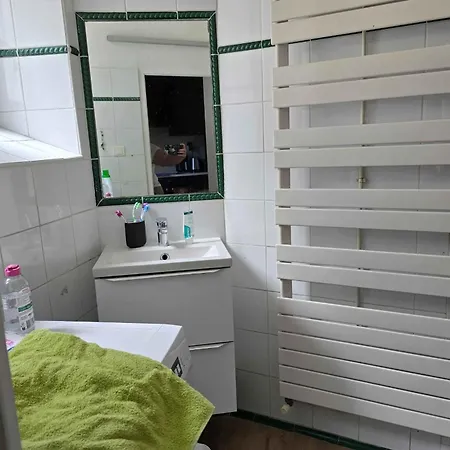 Spacious With 4 Bedrooms In Апартаменты *